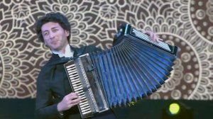 Марат Габанов "Кар Кар" (Дур-Дурский танец) музыка:Владимира Цопбоева,обр.М. Габанов