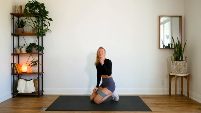 10 min RESISTANCE BAND BOOTY At Home Workout смотреть онлайн