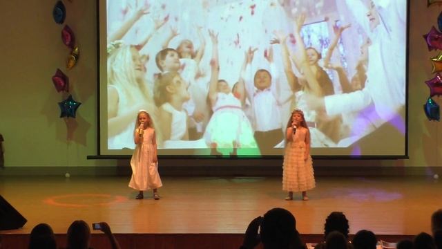 Дуэт "Подружки" (Ульяна Максимова и Маша Третьякова) смотреть онлайн