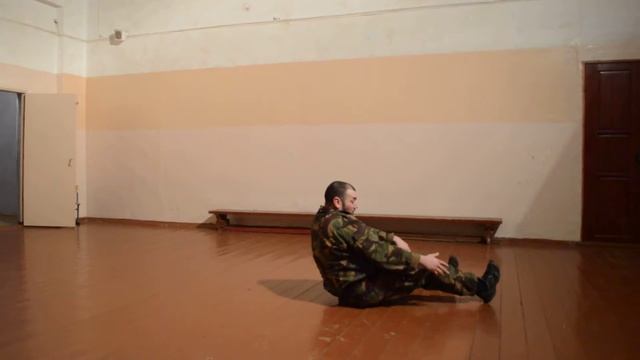 Кувырок спиной вперед