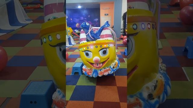 Детский игровой автомат в ТЦ. Отчёт после ремонта. смотреть онлайн