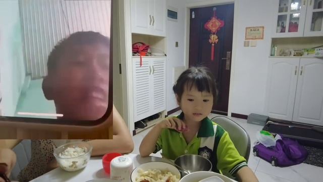 “xót”Tiểu Huệ nhớ anh hai bỏ dép “ĐI TÌM” Gửi quà cho Tiểu Hồ cuộc sống Trung Quốc”MẮM TÔM ĐỂ LẠI” смотреть онлайн