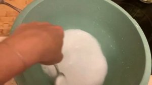 Как приклеить тюль на окно