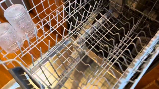 Bosch SHEM63W55N 24'' 300 Series Built In Full Console Dishwasher Review смотреть онлайн