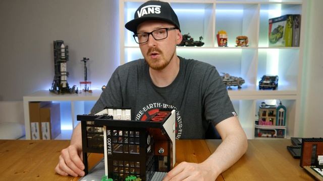 Mould King 16036 Coffee House (Starbucks) Novatown Review смотреть онлайн