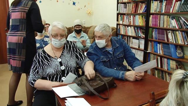 Весна - время активной деятельности садоводов смотреть онлайн