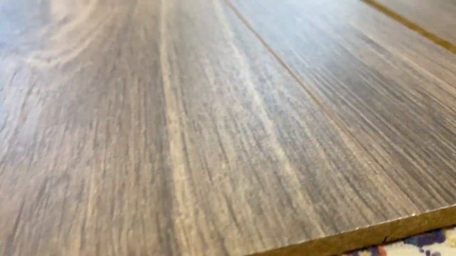 Ламинат Pergo Дуб итальянский коричневый CLASSIC PLANK 4V L1301-04669 смотреть онлайн