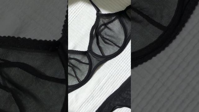 Комплект нижнего белья из мягкой сеточки Latina смотреть онлайн