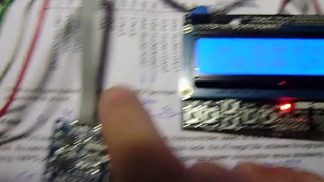 Автоматическое Зарядное устройство - приставка смотреть онлайн