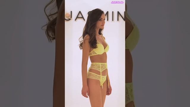 красивые женщины смотреть онлайн