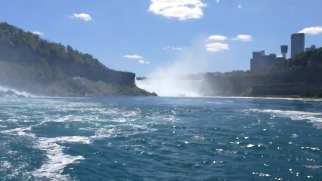 His amazing nature смотреть онлайн