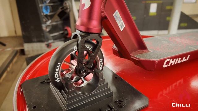 The new Chilli "TNT" Stunt Scooter: product presentation #scooter смотреть онлайн