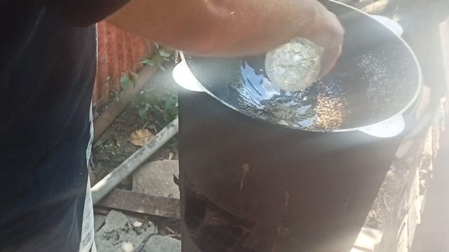 БАКЛАЖАНЫ ФАРШИРОВАННЫЕ БАКЛАЖАНЫ ГАРМОШКА В КАЗАНЕ НА КОСТРЕ #65 смотреть онлайн