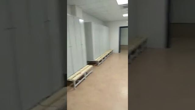 Шкаф металлический ШР-22 со скамьей смотреть онлайн