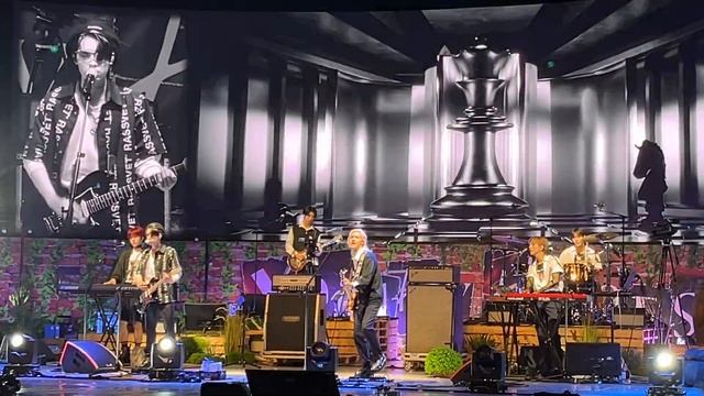 230715 Xdinary Heroes 엑스디너리 히어로즈 Checkmate