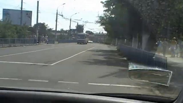 "исчезают" дорожные знаки, ограничивающие движение смотреть онлайн