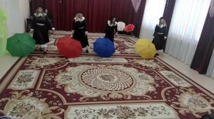 танец "Мэри Поппинс", исполняет творческий коллектив " Солнечные капельки".