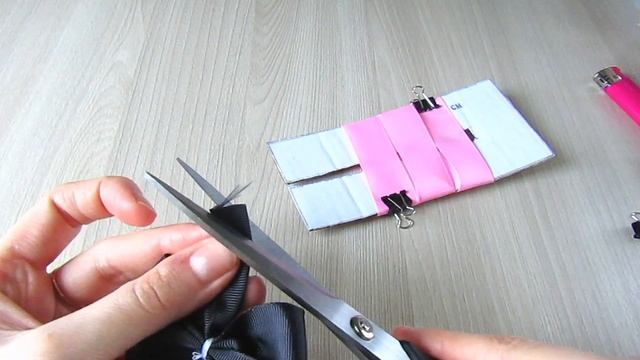 Бантики на шаблоне с куколкой ЛОЛ. МК Канзаши Анна Терехова смотреть онлайн