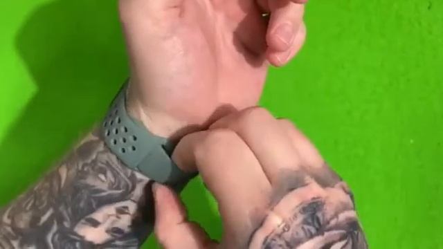 Силиконовый ремешок в стиле Sports Nike, зеленый с серым смотреть онлайн