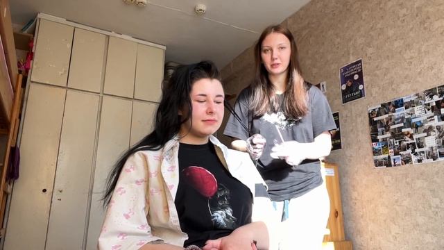 ПОВЕСТКА ДНЯ: МУЖЧИНЫ и их отсутствие | красим волосы | обсуждаем свидания | смеемся