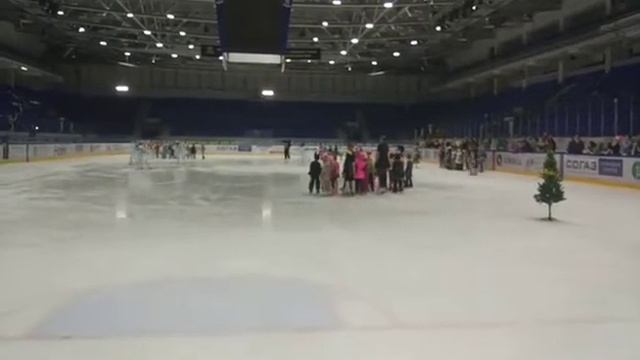 Кружится снежинок хоровод:) смотреть онлайн