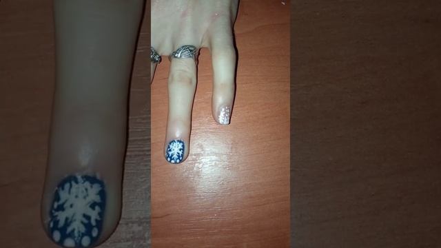 Быстрые и красивые ногти на Новый Год,сэкономит ваше время) смотреть онлайн