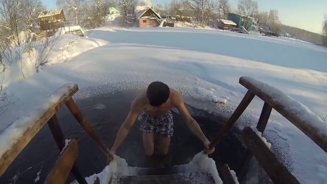 Как правильно нырять в прорубь! смотреть онлайн