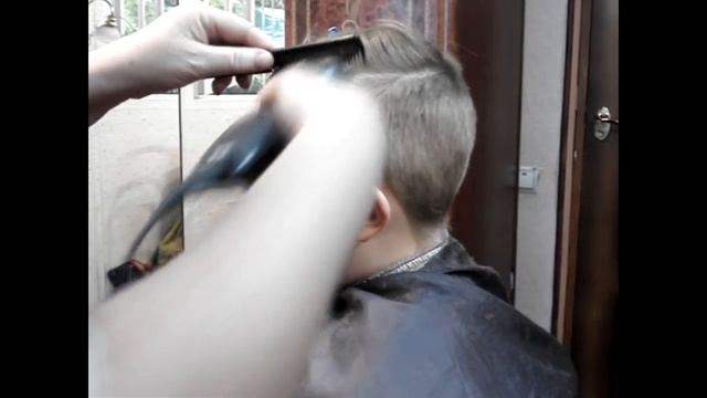 Как подстричь самой ребёнка дома. смотреть онлайн