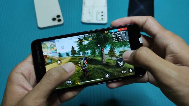 Free Fire in Sharp Aquos Phone Zeta SH-01F (Hand Cam) смотреть онлайн