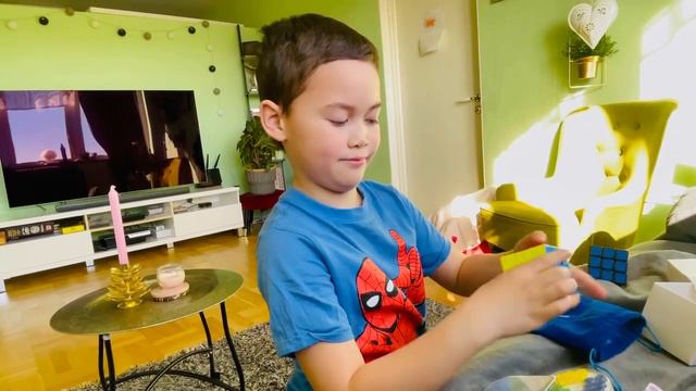 GAN 354 M V2 Rubics Cube смотреть онлайн