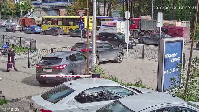 Видеокамера IP IVM-2749-23. 2MP, SONY IMX307, HI3516EV200, 2.8-12мм. Улица, день! смотреть онлайн