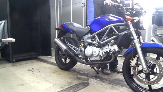Honda VTR 250 смотреть онлайн
