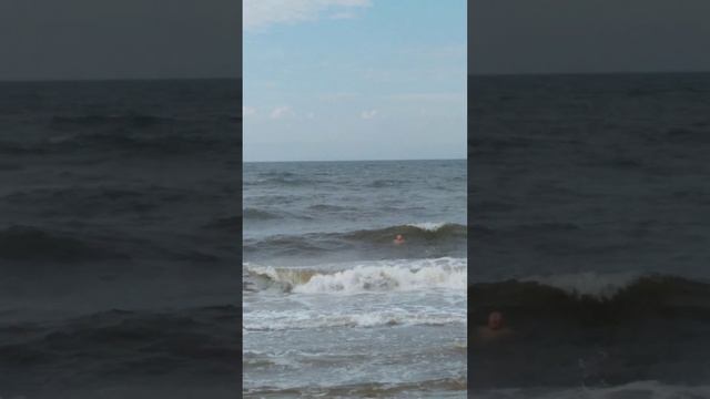 Заплыв в волны Атлантического океана. Лонг Айленд смотреть онлайн