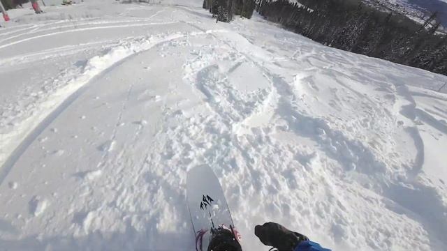 Снега хватает. Фристайл под подъемником в Шерегеше. Костя Сан и Викс. смотреть онлайн