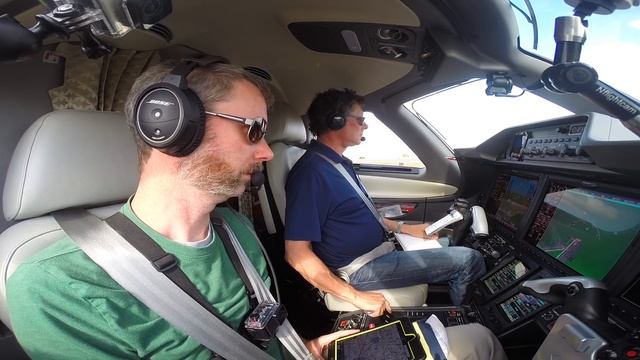 Phenom 300 WTF! Highest Performance Single Pilot Private Jet - Flight VLOG смотреть онлайн