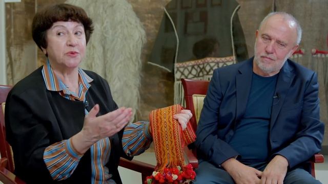 Разговор третий «Человек одетый: традиционная одежда и функции костюма у восточных славян» смотреть онлайн