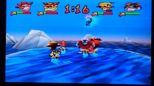 Crash Bash-The Bear Is Evil смотреть онлайн