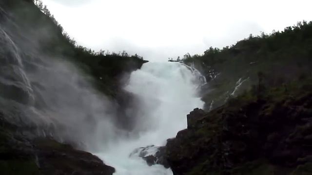 Водопад на железной дороге Флом смотреть онлайн