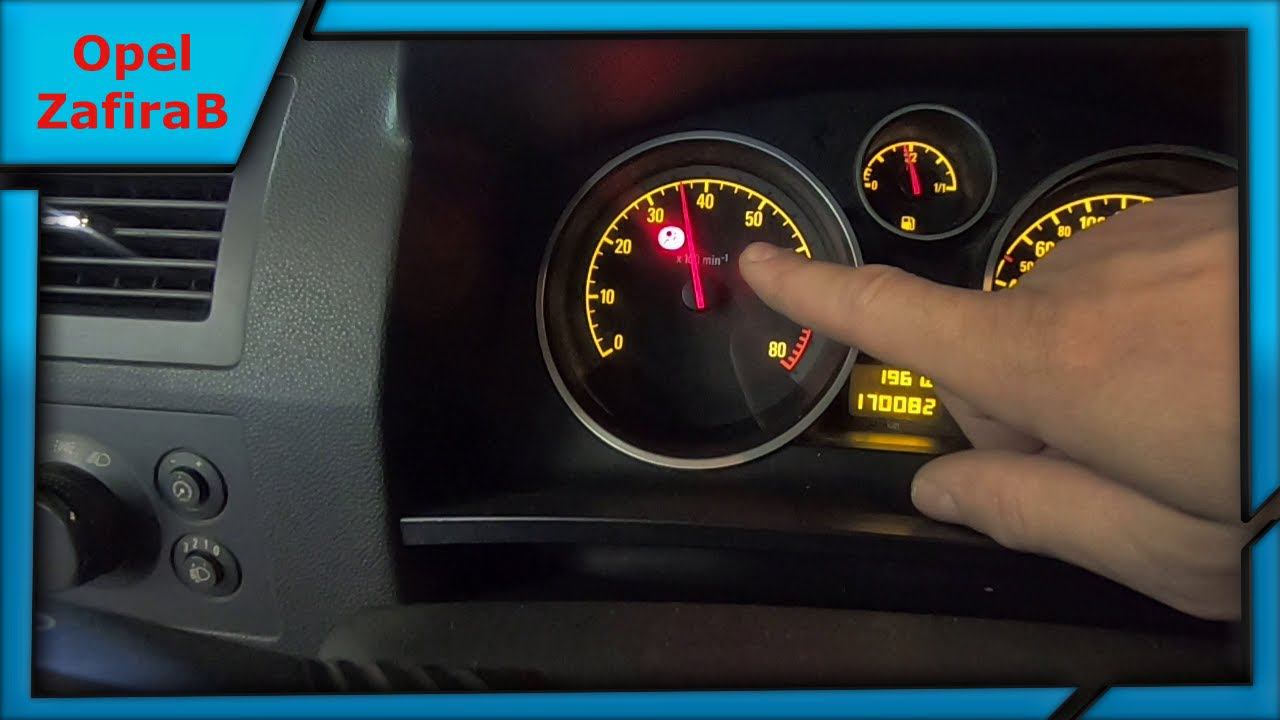 Огромный хх / Горит Airbag Opel Zafira B