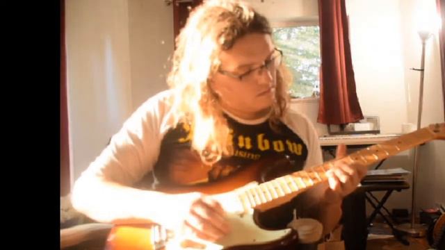 C Dorian Backing Track with Mexican Fender Stratocaster HSS смотреть онлайн