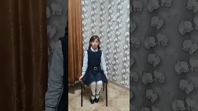 А. Барто. " В театре" Исполняет Аксенова Варя смотреть онлайн