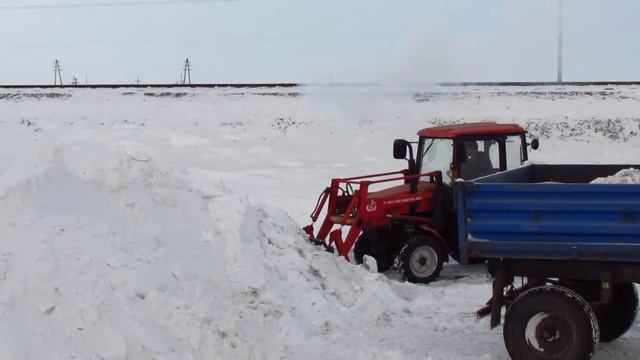 Погрузчик ПЛ-0,4-320 для МТЗ-320 смотреть онлайн