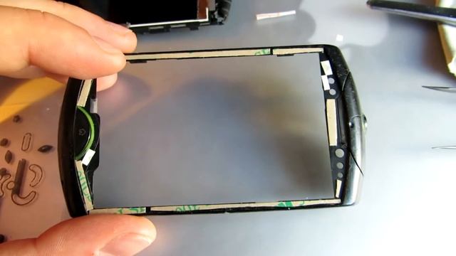 Замена тачскрина на телефоне Sony Ericsson WT19i/Replacing the touchscreen on my Sony Ericsson WT19 смотреть онлайн