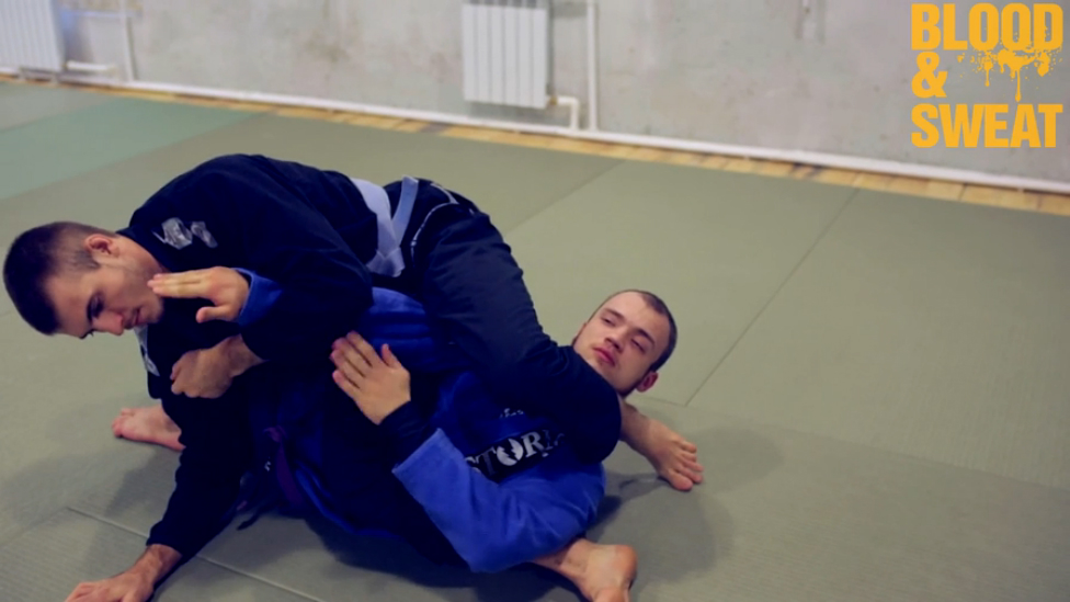 Школа БДД. Урок 33. Разрыв захвата при выходе на рычаг локтя смотреть онлайн