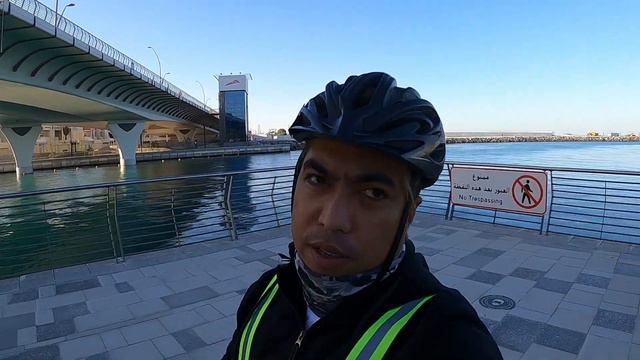 Jumeirah Bike Lane | Day Ride | Dubai Canal | Cairbull All Road Helmet Test смотреть онлайн