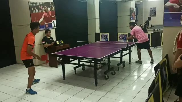 ANAK MUDA VS MANTAN PEMAIN PON. HAMADA VS ANDO смотреть онлайн