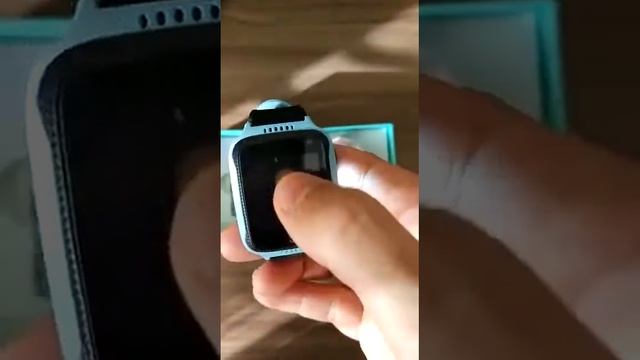 Детские GPS часы Smart Baby Watch M05 с камерой и фонариком смотреть онлайн