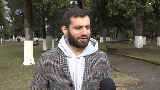 ПРАЗДНИК ПРИБЛИЖАЕТСЯ ГОРОД ПРЕОБРАЖАЕТСЯ смотреть онлайн