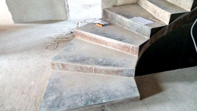 # Дубовая лестница на металлокаркасе . Первое знакомство . смотреть онлайн