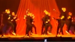 Танец с маракасами